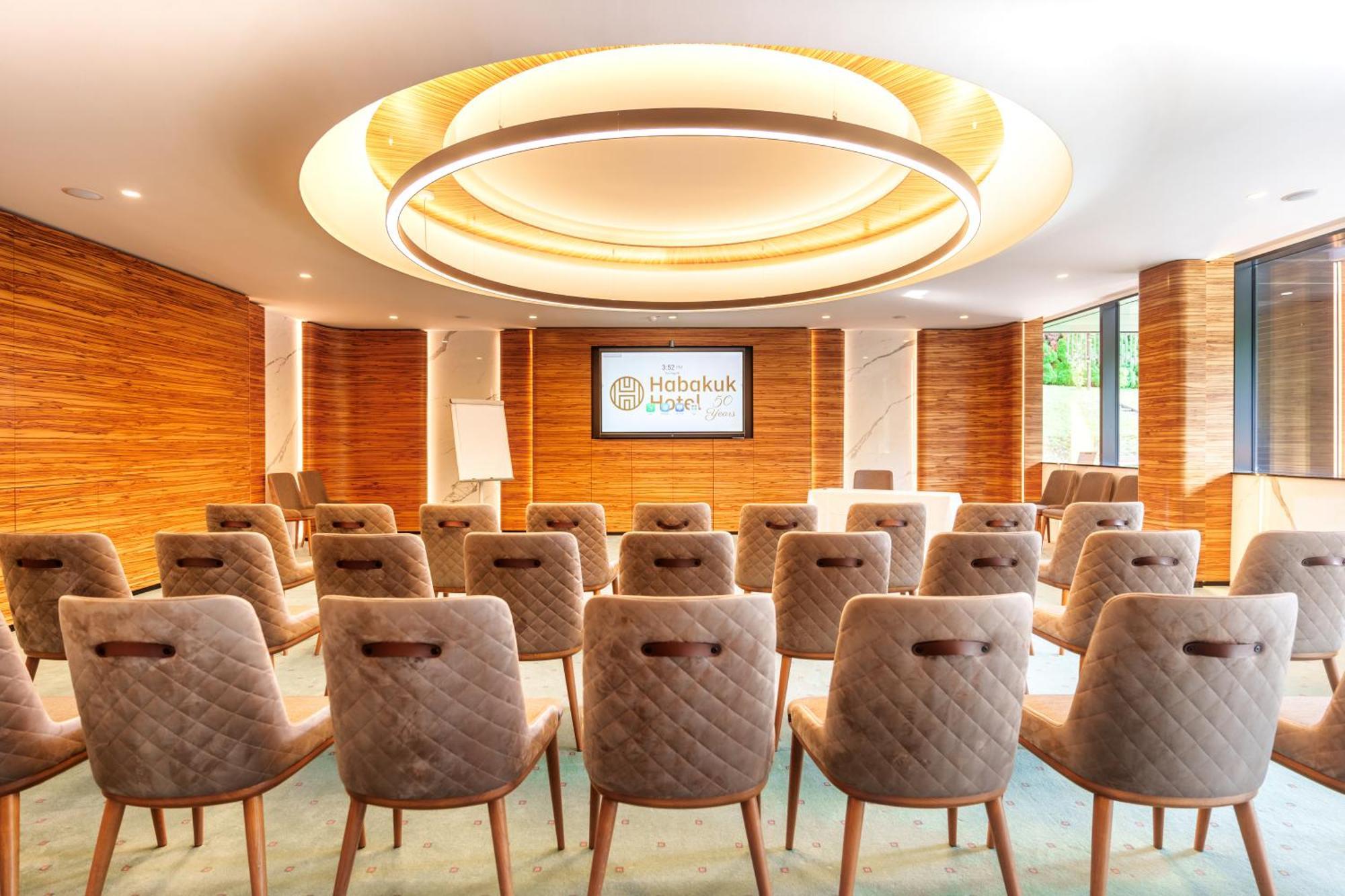 Habakuk Wellness & Event Hotel Maribor Exterior photo